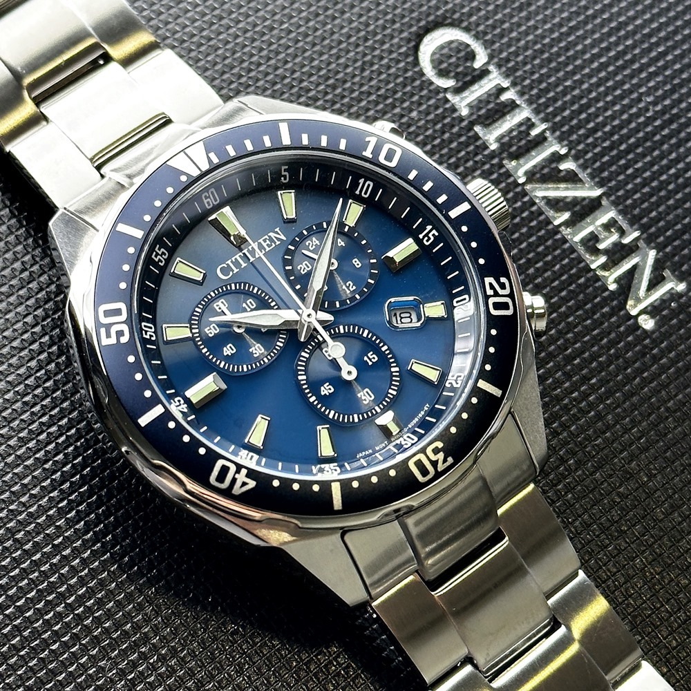 シチズン エコドライブ ソーラー クロノグラフ かっこいい