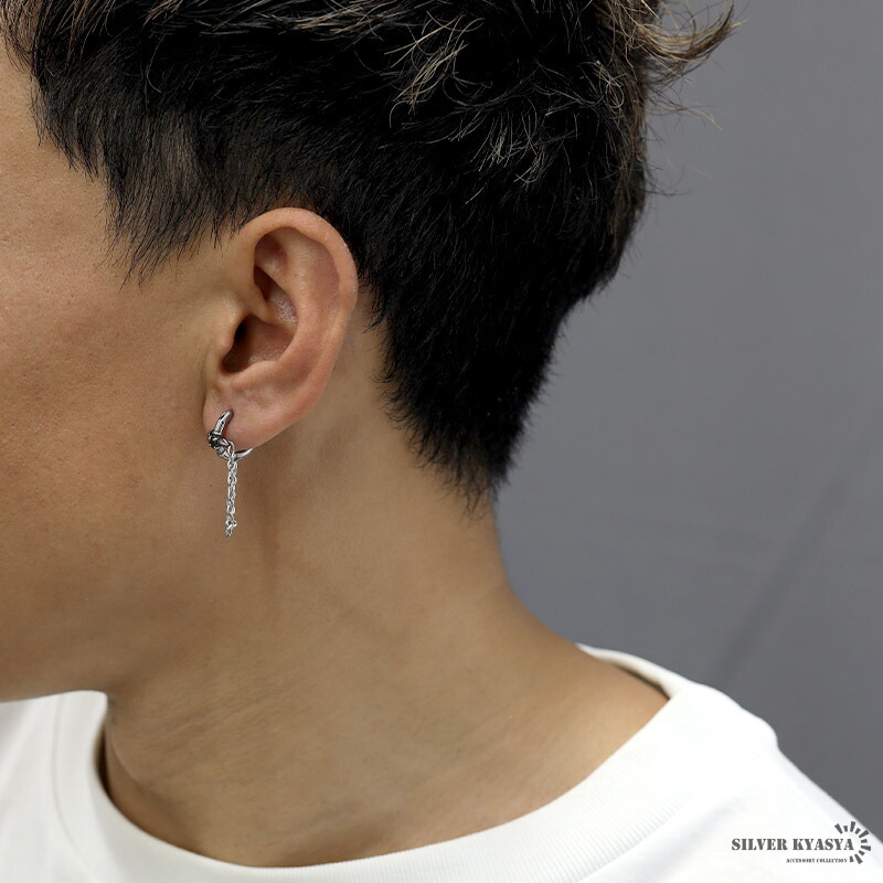 ステンレス素材 オニキス付き フープピアス チェーンピアス クロス