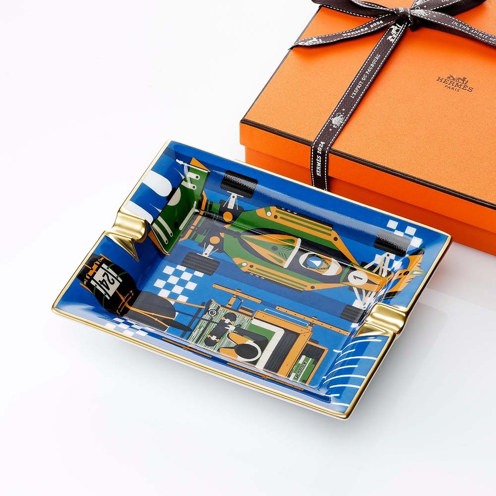 正規店入荷】【名入れ代込】HERMES エルメス 灰皿 3H ファースト