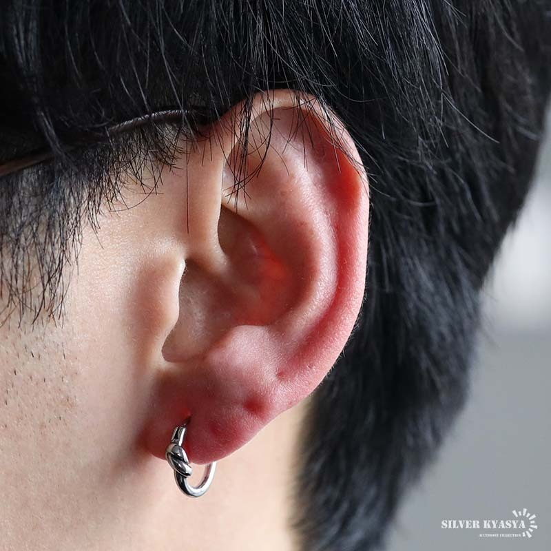 ステンレス製 ノットピアス フープピアス シルバー シンプルピアス