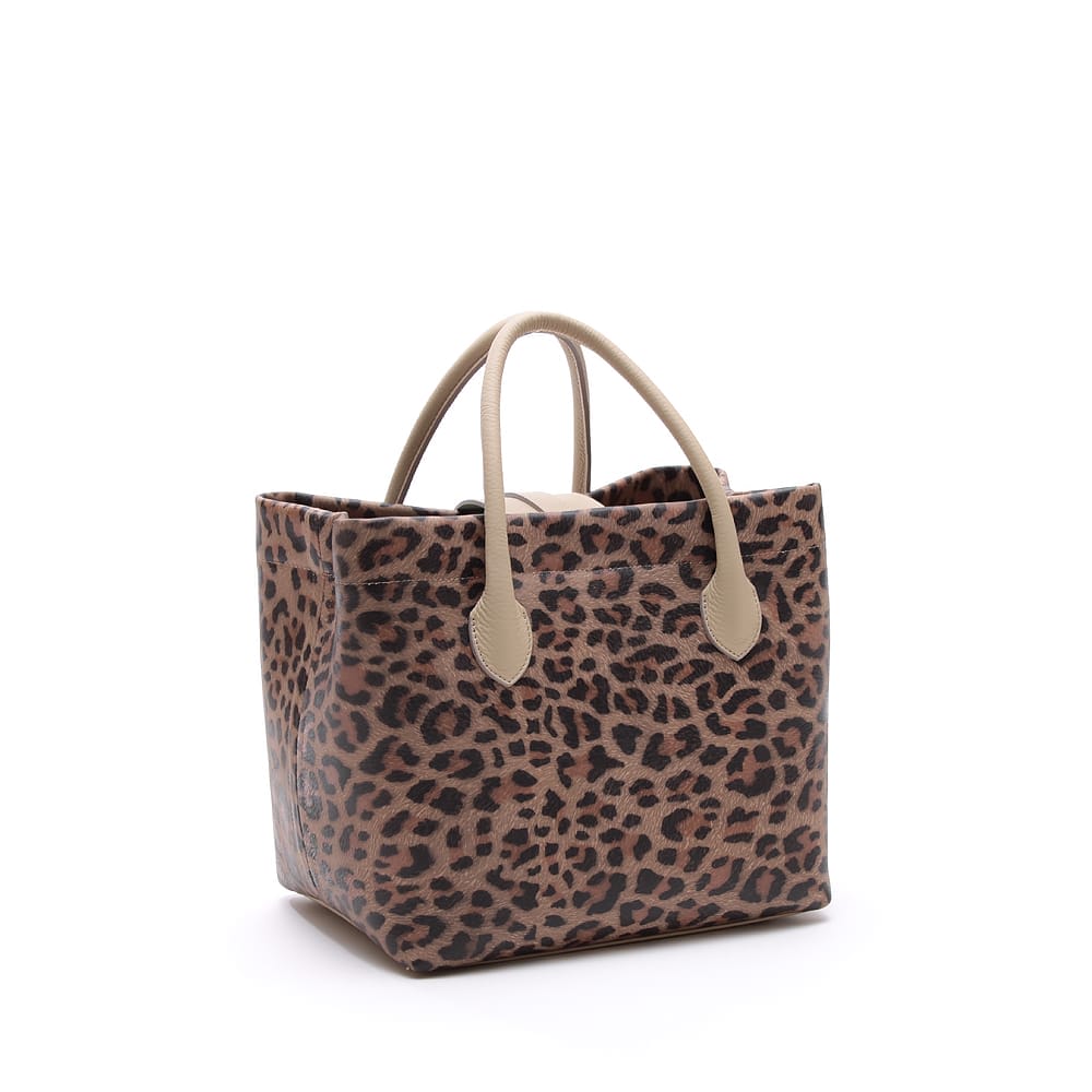 A.D.M.J.／エーディーエムジェー クリスタルガラス付き レオバード柄