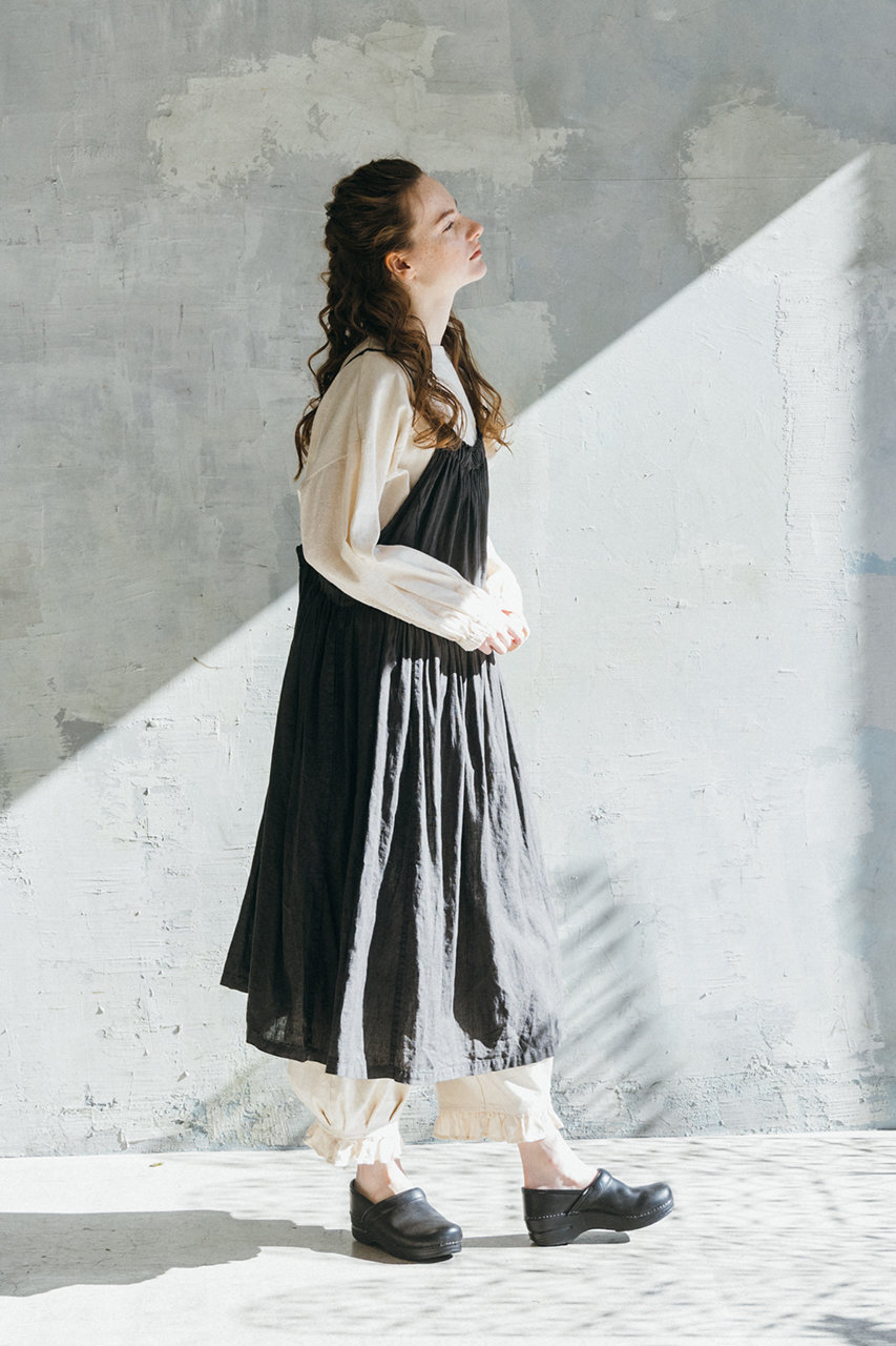 nest Robe(ネストローブ)｜水撚りリネンエプロンドレス/ダークブラウン