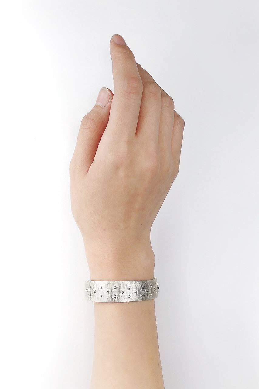 KAORU(カオル)｜DOT シルバー バングル L/シルバー の通販｜ELLESHOP