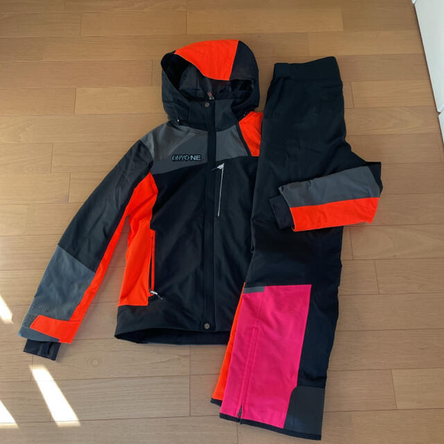 オンヨネONYONEスキーウェア 上下セット サイズL 中古