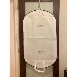MONCLER（ショップ袋）のフリマアイテム一覧