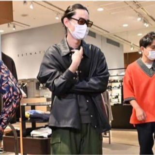 COMOLI - CCU SHEEP SKIN COVERALL SHIRT菅田将暉さん着用モデルの通販