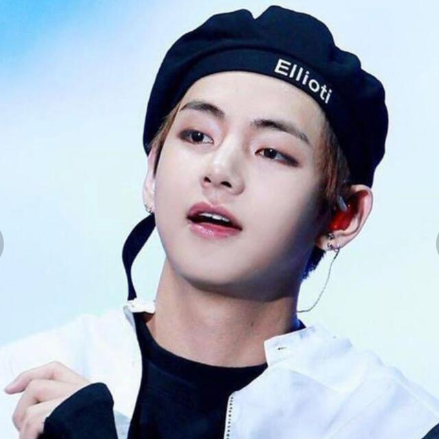 BTS テテ Elliotベレー帽の通販 by twohearts💜｜ラクマ