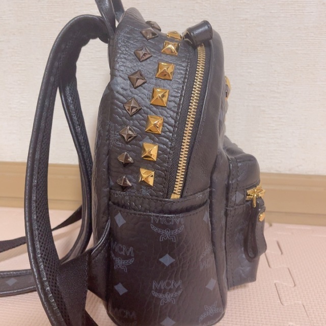 MCM - MCM リュック miniリュック ブラック 黒 金具 スタッズの通販 by