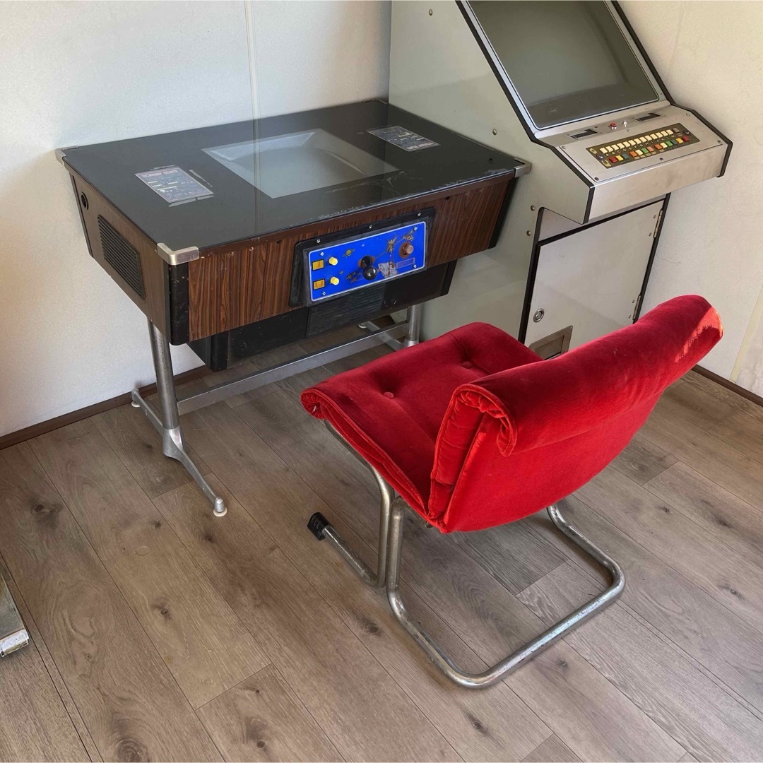 昭和レトロな赤モケット 1人掛け チェア 喫茶店 昭和レトロ ゲーセン