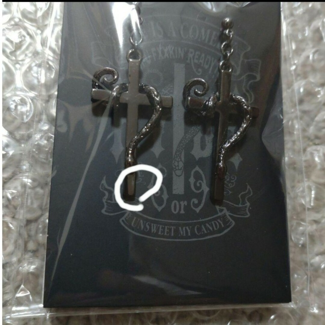 hyde 蛇十字ピアスの通販 by りん｜ラクマ