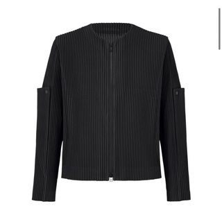 ISSEY MIYAKE（ノーカラージャケット）のフリマアイテム一覧
