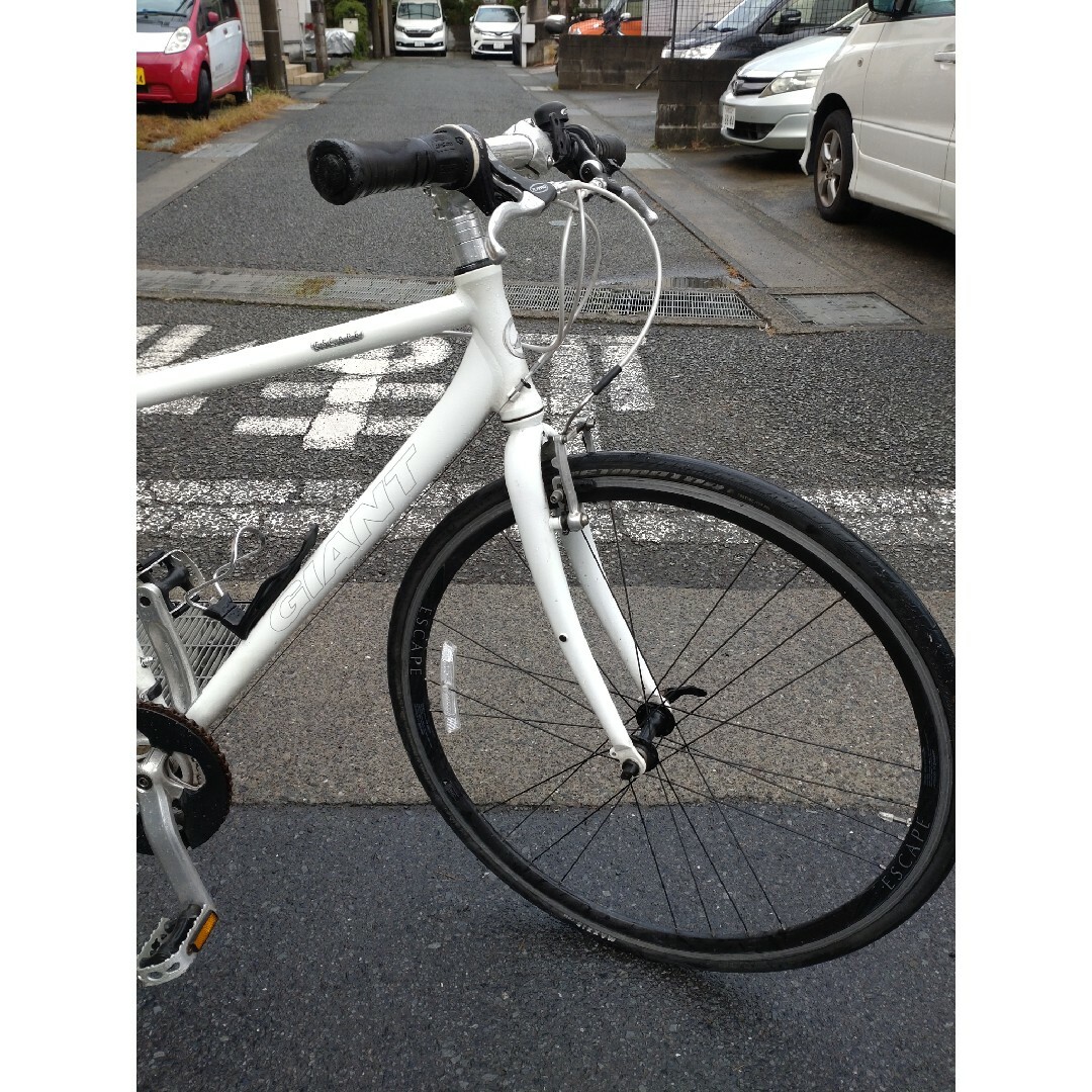 GIANT ESCAPE R3 700C アルミ 24速 470mm 白クロス GIANT ESCAPE R3
