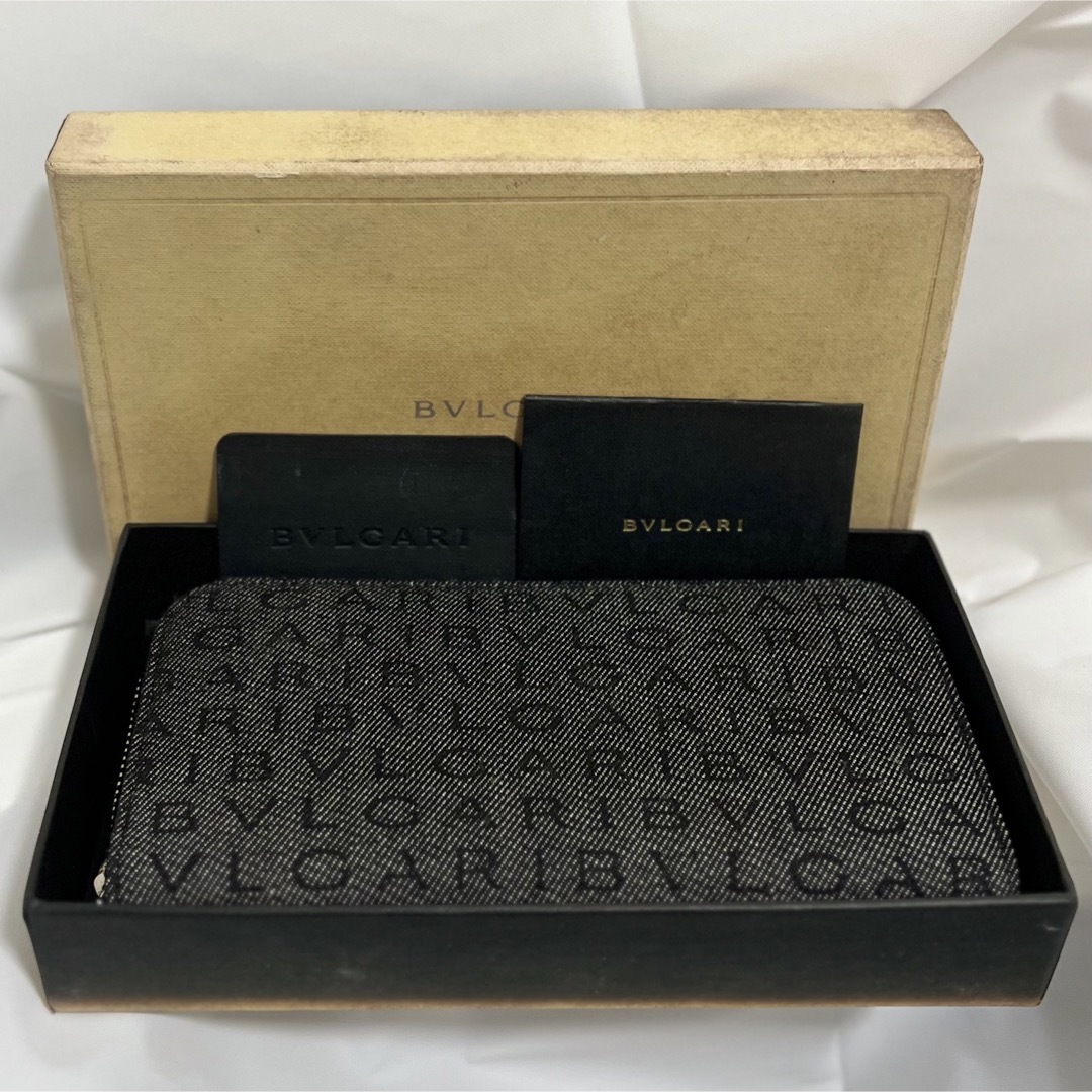 BVLGARI - ☆未使用品☆ ブルガリ ロゴマニア ラウンドファスナー 長