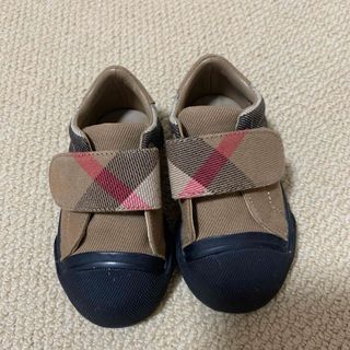 BURBERRY（スニーカー）のフリマアイテム一覧