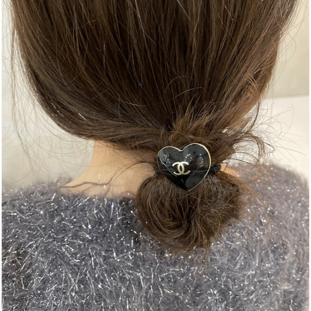 CHANEL - CHANEL❤︎クリスマスチャーム(ヘアゴム)の通販 by roco's