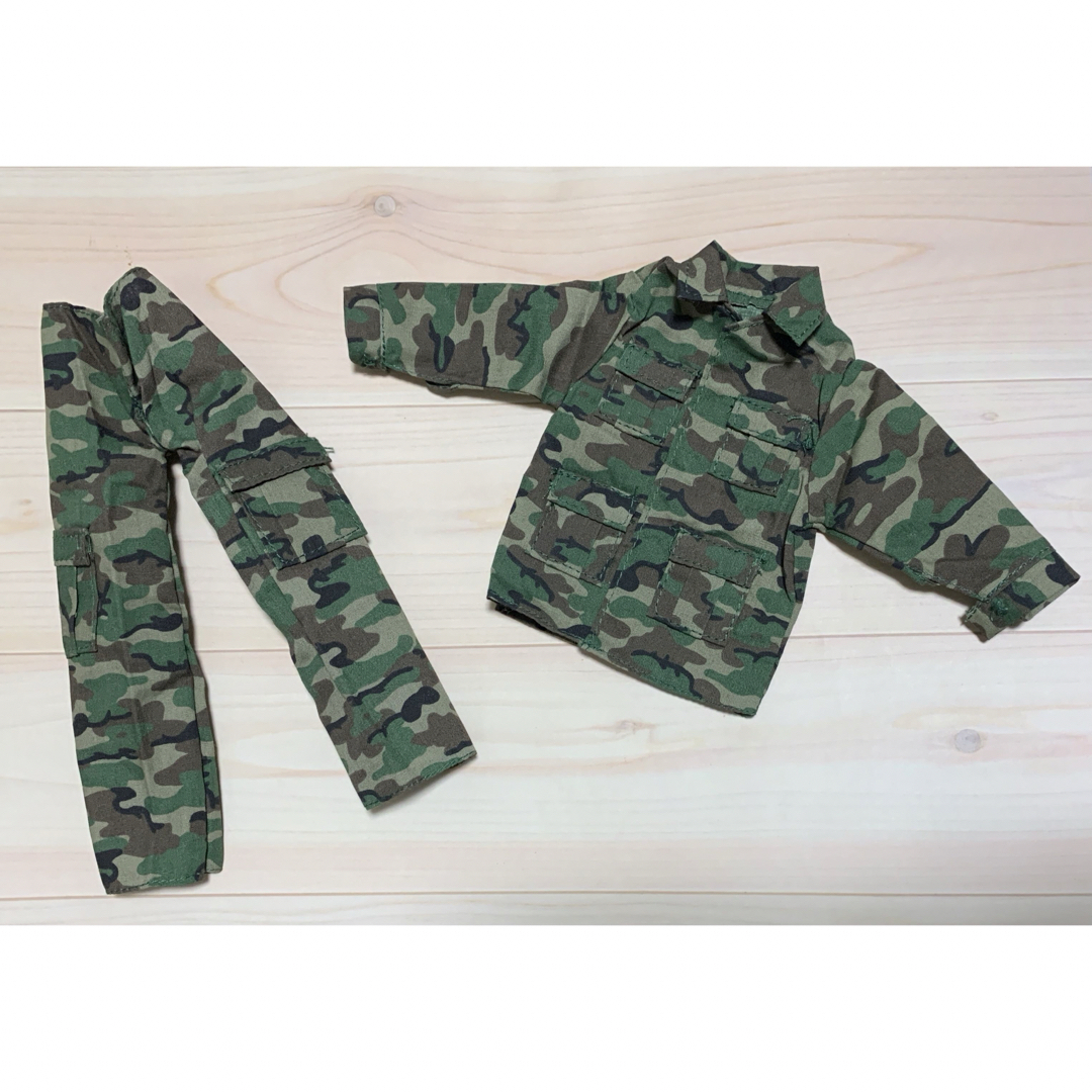 フィギュア服☆ミリタリー迷彩服☆上下☆1/6スケールの通販 by ちぃ's