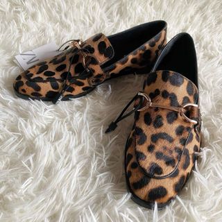 ZARA（ローファー/革靴）のフリマアイテム一覧