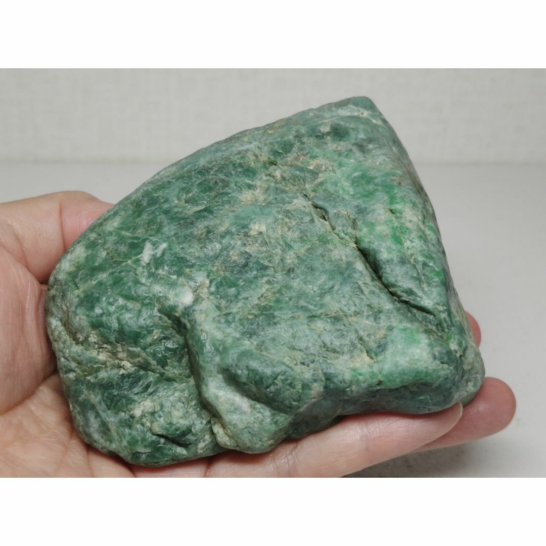 ☆8.8kg☆ 翡翠 ヒスイ 原石 翡翠原石 鑑賞石 自然石 誕生石 鉱石 鉱物