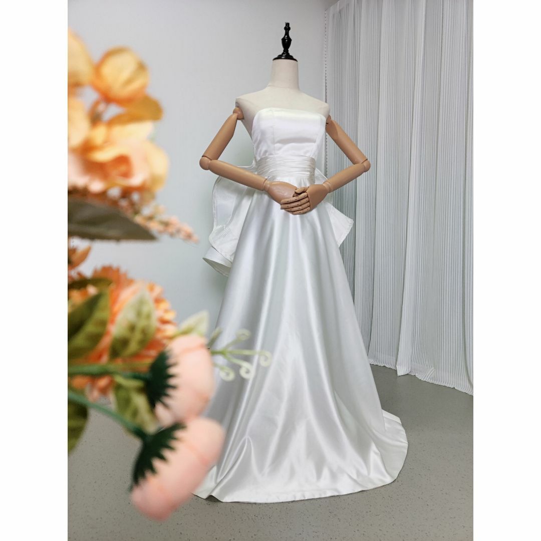 ウェディングドレス ベアトップ ラッフルフリル 豪華なバックリボン