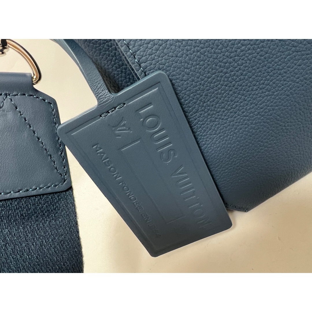 LOUIS VUITTON - LOUIS VUITTON ルイヴィトン アエログラムレザー