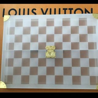 LOUIS VUITTON（フォトフレーム）のフリマアイテム一覧