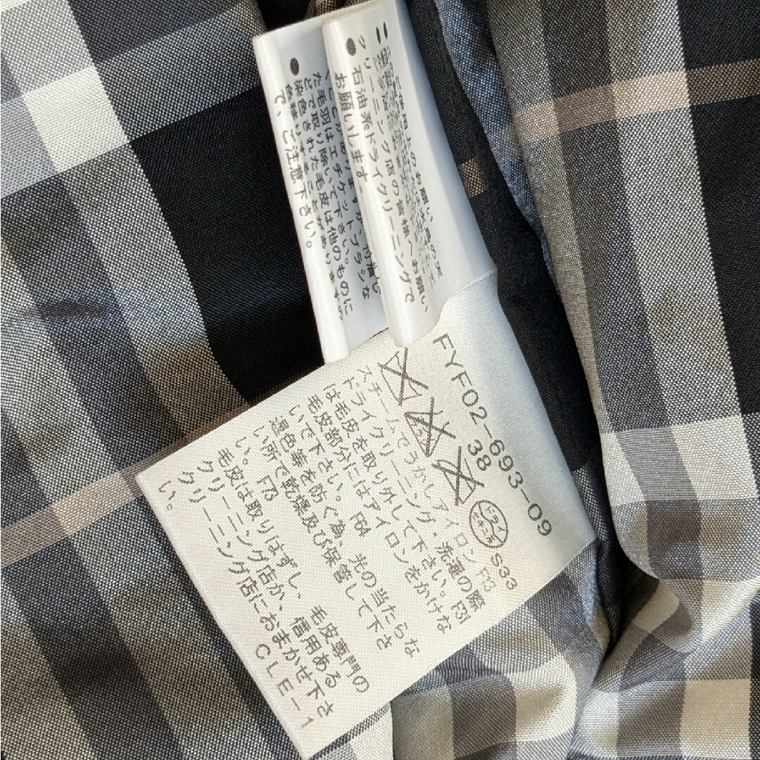 BURBERRY BLUE LABEL - バーバリーブルーレーベル ダウンベスト 黒色