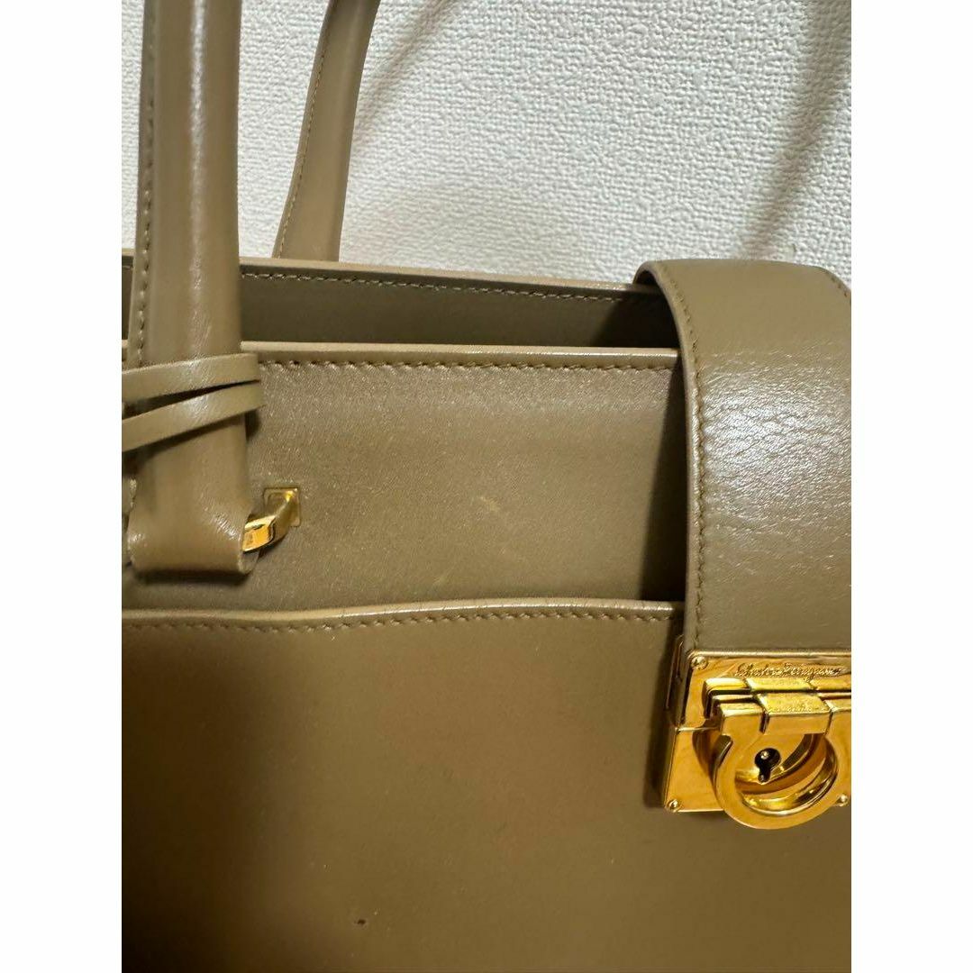 Salvatore Ferragamo - フェラガモ レザートートバッグ ベージュ