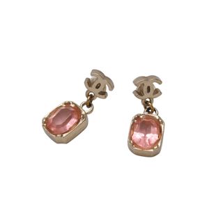 CHANEL（ピアス(片耳用)）のフリマアイテム一覧