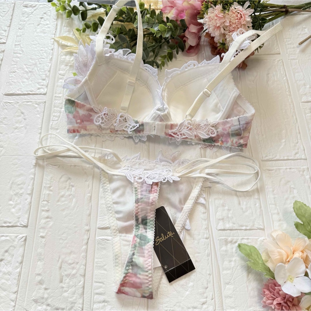 新品】wacoal サルート 30 ブラ ショーツ2枚セット C70M CR 新品