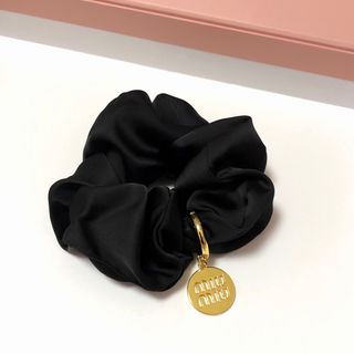 MIU MIU（ヘアゴム/シュシュ）のフリマアイテム一覧