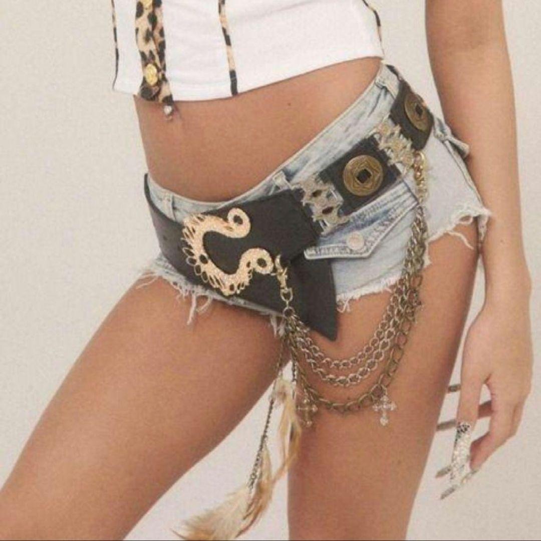 d.i.a - 新品d.i.a フェザー クロス チェーン スタッズ ベルト y2k