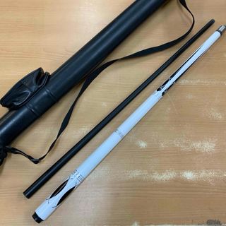 今だけ値下げ！アダム ヘルムステッター［Helmstetter］キュー＆ケース