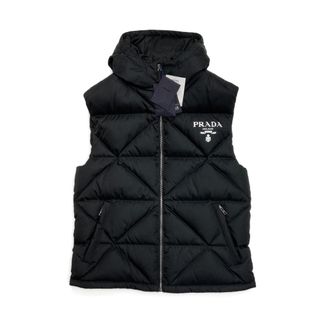 PRADA（ダウンベスト）のフリマアイテム一覧