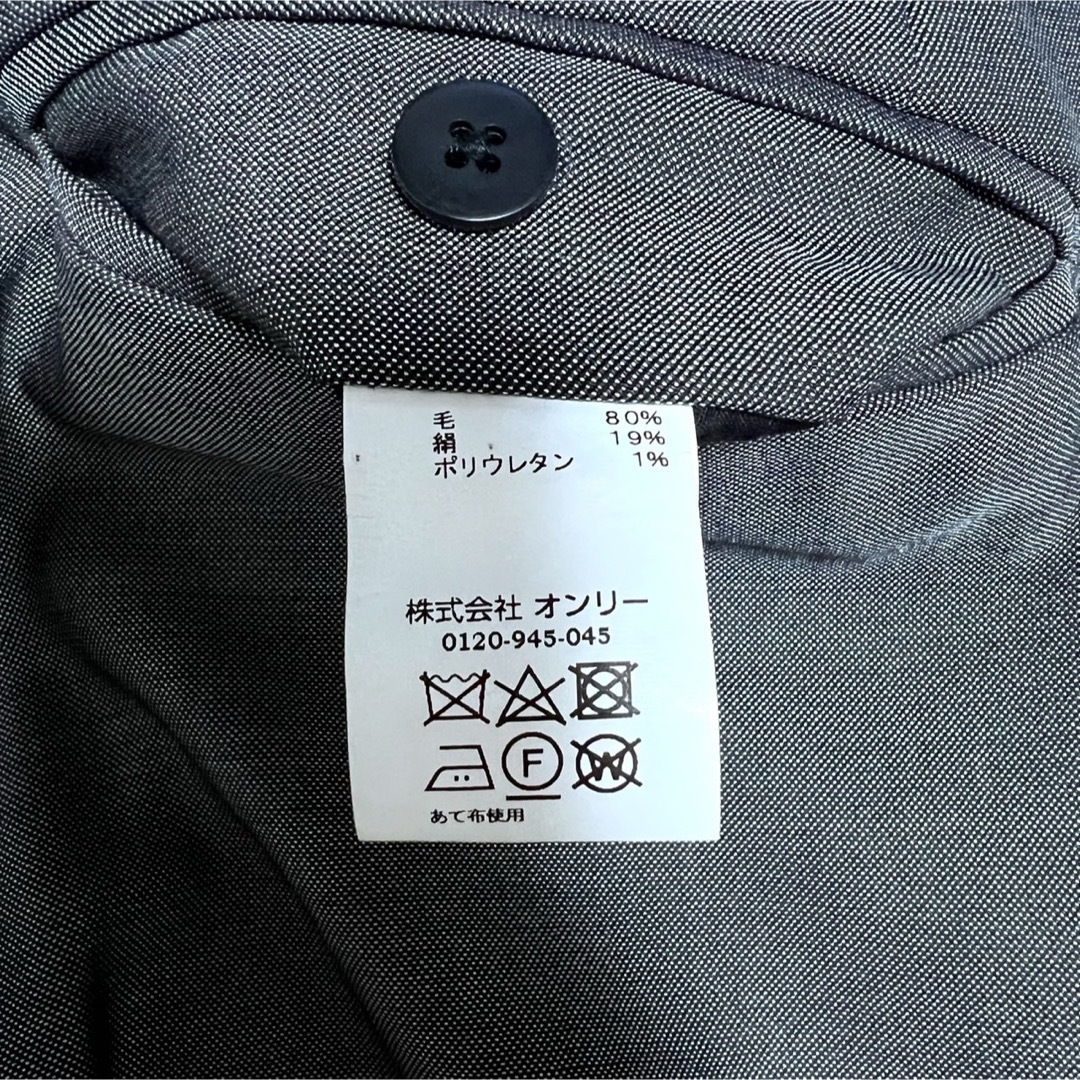 ONLY スーツ 3ピース シルバー シルク混 光沢あり サイズ36