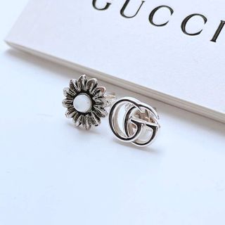 GUCCI（フラワー ・ ピアス）のフリマアイテム一覧