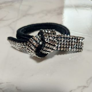 acca - アッカ acca ビジューラインストーンヘアゴム 髪留め ベージュ