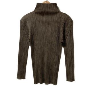 PLEATS PLEASE ISSEY MIYAKE（カットソー(長袖/七分)）のフリマ