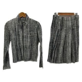 PLEATS PLEASE ISSEY MIYAKE（グレー/灰色系）のフリマアイテム一覧