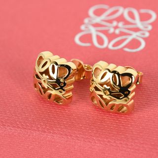 LOEWE - 期間限定！ロエベ アシンメトリーピアス 3/20までの通販 by R