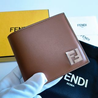 FENDI - FENDI ゴールドロゴピアス 箱付きの通販 by ASU closet