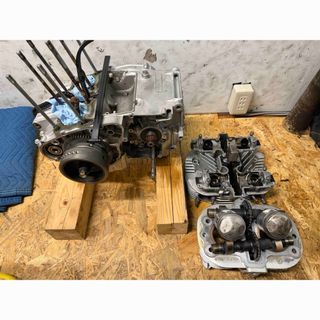 XSR700 タンクサイドカバー 美品の通販 by マルシェF's shop｜ラクマ