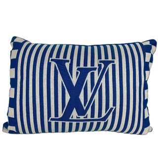 LOUIS VUITTON（クッション）のフリマアイテム一覧