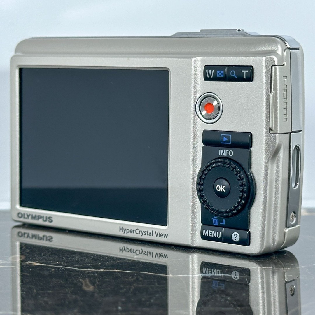 OLYMPUS - OLYMPUS μ-5010 チタニウムシルバー の通販 by はむ