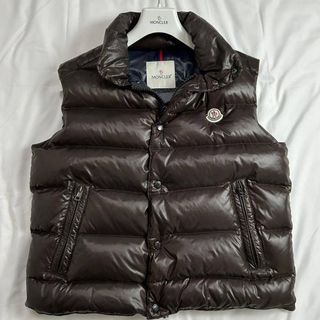MONCLER（ブラウン/茶色系）のフリマアイテム一覧