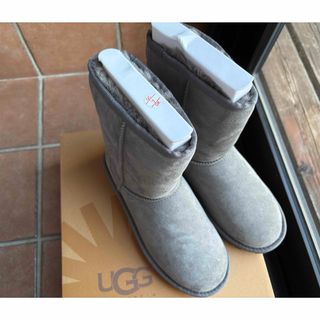 UGG（ブーツ ・ グレー/灰色系）のフリマアイテム一覧