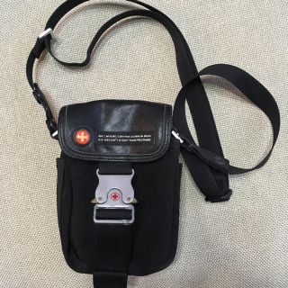 TOUGH（ショルダーバッグ）のフリマアイテム一覧