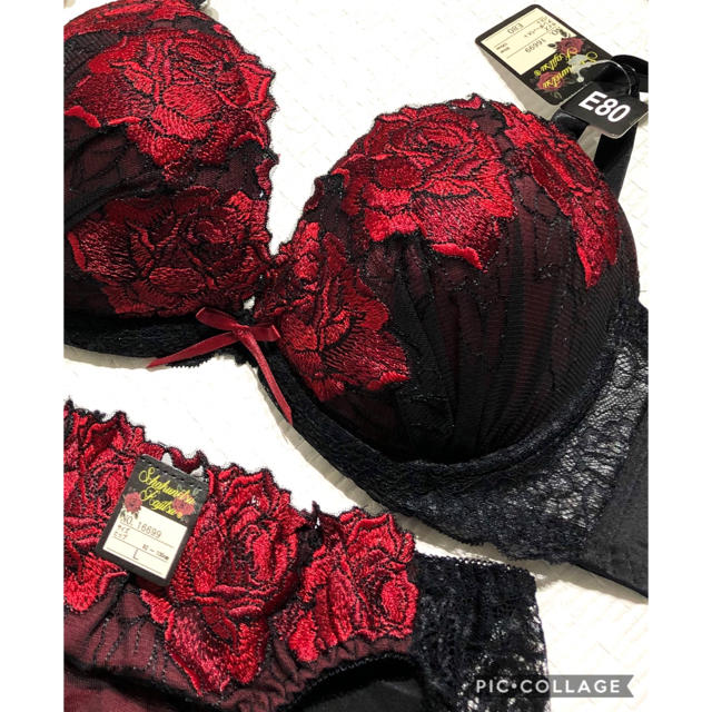 ブラジャー＆ショーツ♡E80☆黒×赤の花柄刺繍が綺麗☆の通販 by COCO