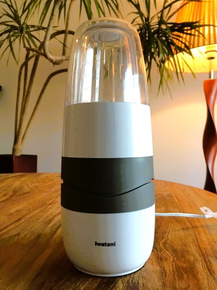 新登場の岩谷「サイレントミルサー」使ってみました！｜暮らしニスタ