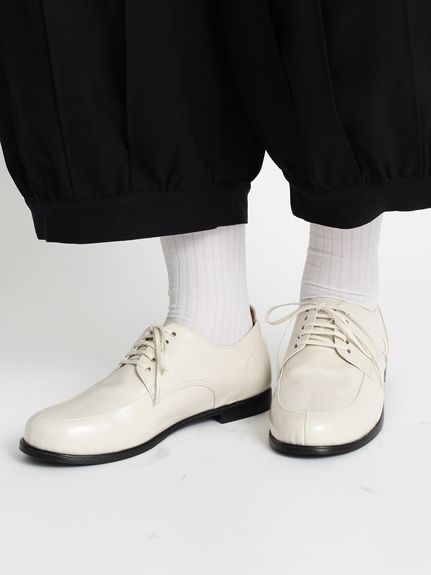 ガラスレザーレースアップシューズ（フラットシューズ）｜KEI Hayama