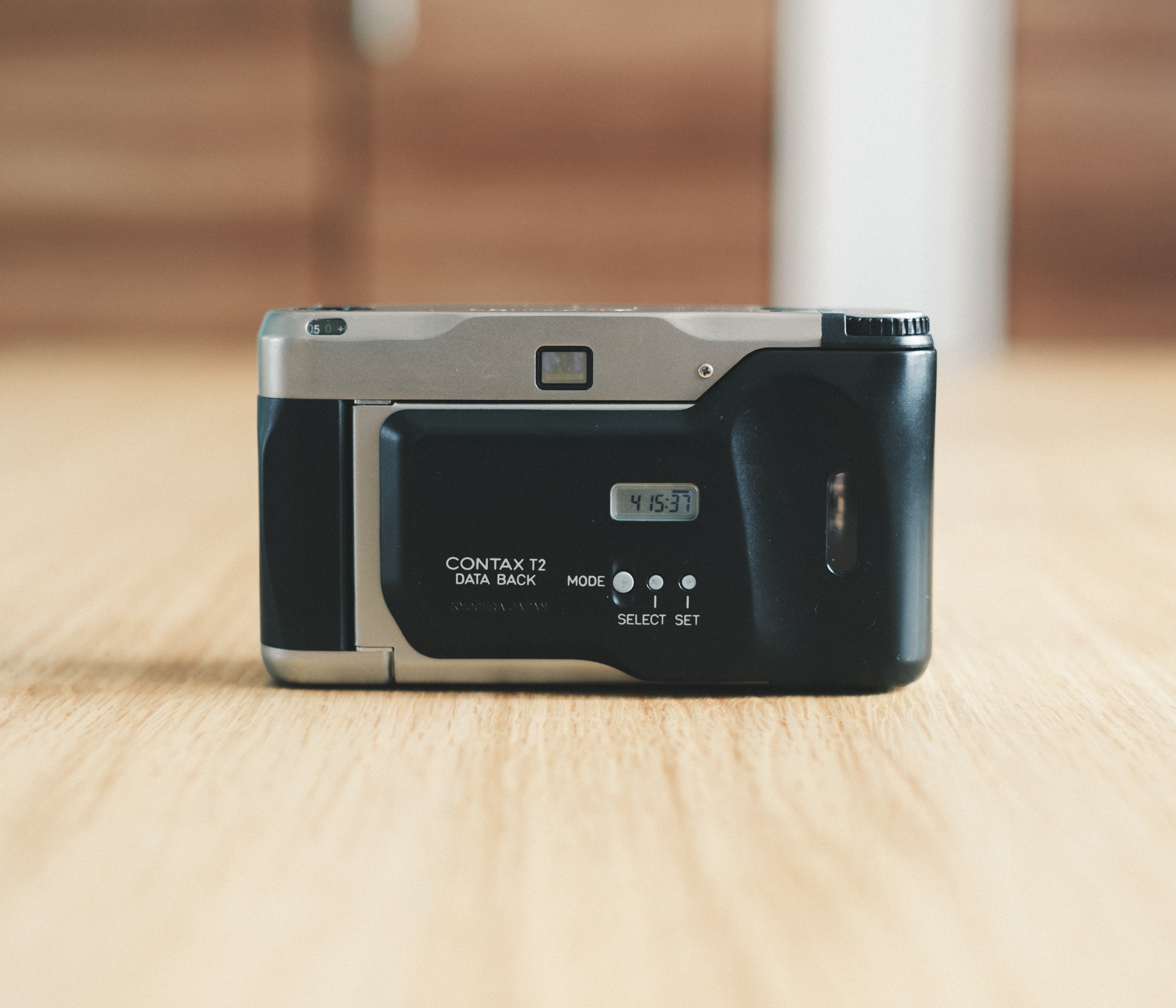 CONTAX T2を徹底解説。作例から中古価格・使い方まで | ONE SCENE